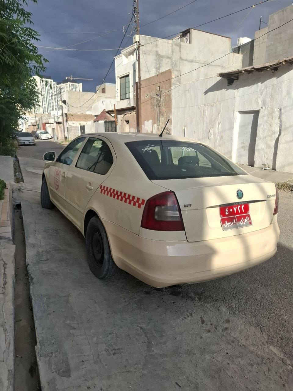 سکۆدە 2013   گێر تۆماتیک    بۆ فرۆشتن بۆ زانیاری زیاتر  *********** سحری 98 مەجال أربيل, العراق
