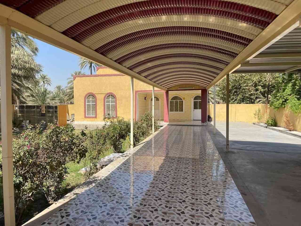 دار للبيع طابو زراعي سند 25

المساحة 800م باسم البائع

خدمات كامله وبناء مرتب وحديقه مساحته جيده
بناء طابوگ وصب كونكريت

بيه غرفتين نوم/استقبال/كلدور/مطبخ/مجمعات صحيه عدد3

الموقع //ورديه البو عليان منطقه الإمام سيد موسى ع

للاستفسار اكثر الاتصال على الرقم

‭0772 623 5524‬
