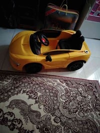 سيارة للبيع • نقص بطارية • بحاجة شحن