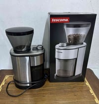 مطحنة قهوة كهربائية براند ايطالي من ماركة Tescoma، مزودة بآلية طحن معد...