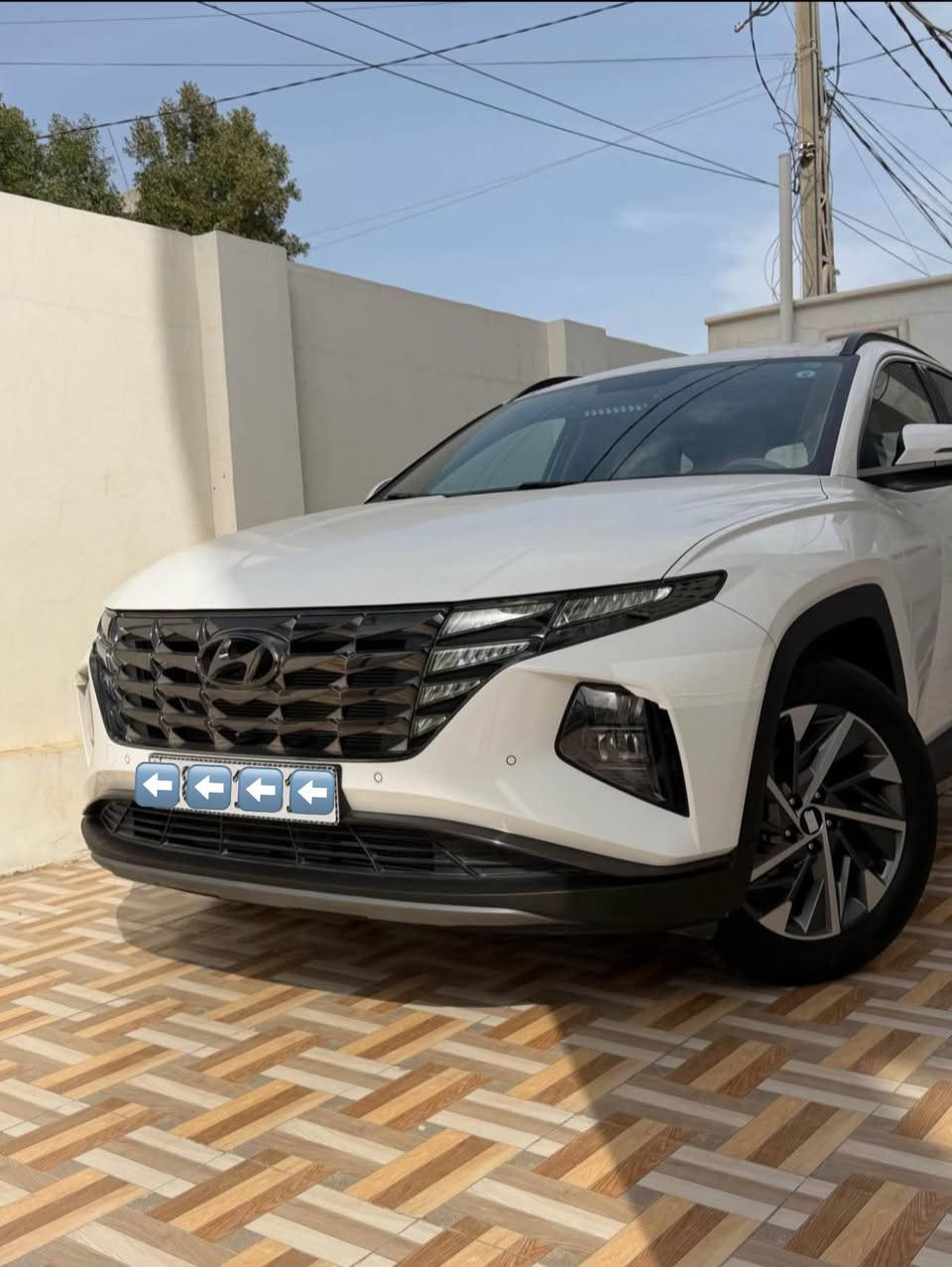 توسان موديل 2024 خليجي مكفولة كفالة عامة ومرفق السونار
كير مكينة صدر تايرات تبريد تدفئة كفالة عامة

السيارة ماشية30 الف كيلو باسمي تحويل ثاني يوم سنوية لل2031هزة جديدة

قطعتين تبريد شاشة ديجتال بردات خلفية اشاير مري ومري شفط  كراسي ثنين كهرباء  وداخل بيجي

العنوان بغداد البياع حي الموصلات 

للاستفسار على السعر الاتصال على
واتساب هم بي24ساعه حبايب قلبي 

هـ/***********
