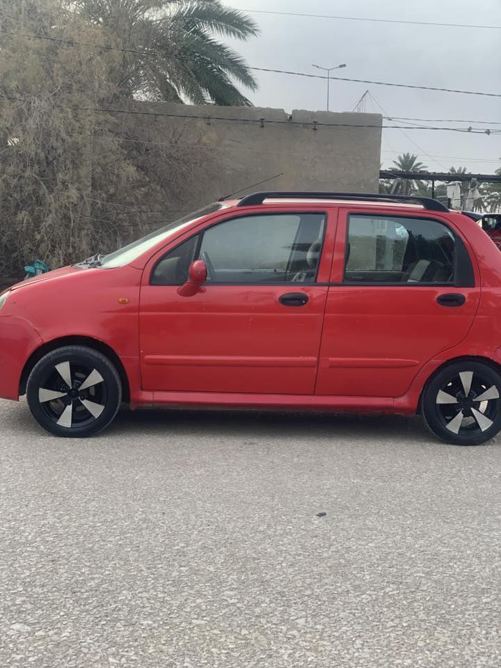 كيو كيو 2012
كير عادي محرك ٤ سلندر كير ومحرك وحداديه كفاله 
السياره مابيها صبغ ولا ضربه فقط بارد 
رقم بغداد أنكليزي باقي بس ع استلام اللوحات سنويه 2028 
السياره حلوه وكلشي بيها شغال تبريد شغال جام ٤ كهرباء جاهزه ع آخر حبايه سعرها 33 وبي مجال قليل مكاني بابل قرب سيطره الآثار ***********
