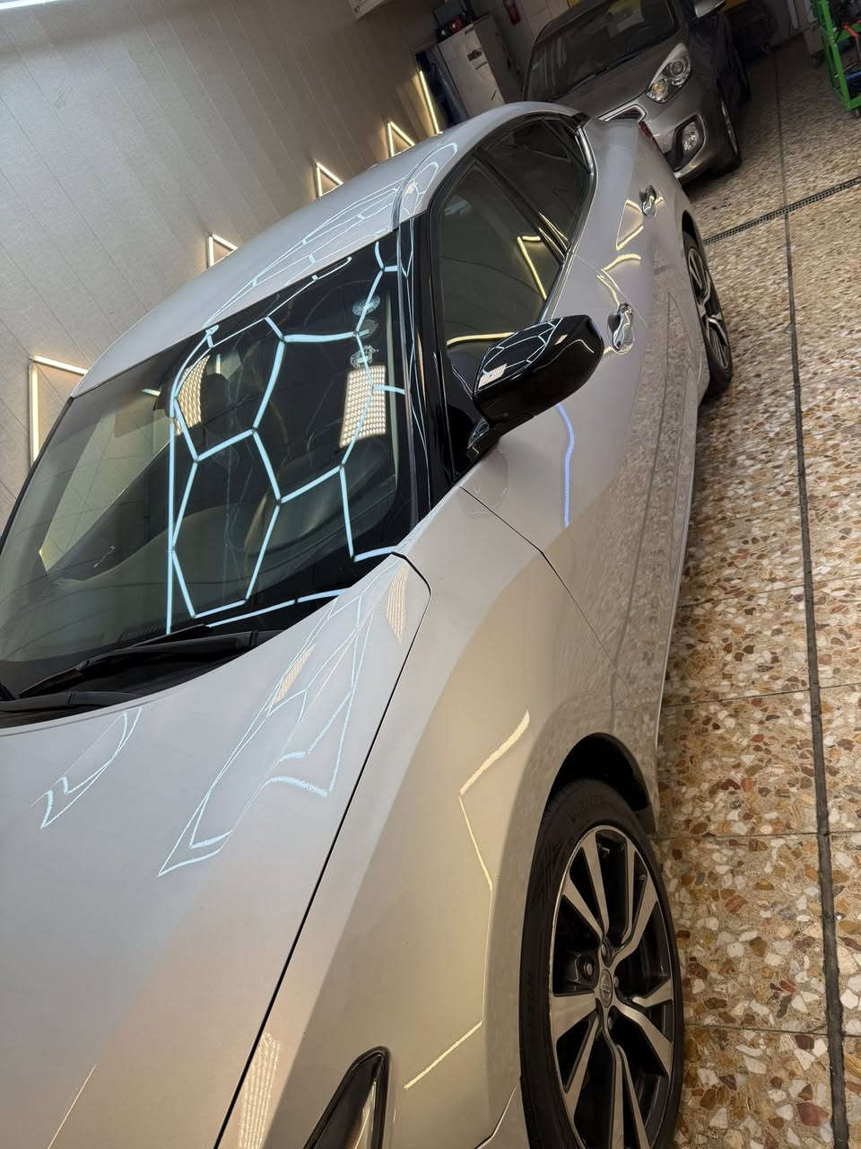 نيسان مكسيما 2017
محرك 6 سلندر

لون سلفر

كير مكينه شرط

رقم اربيل

الضرر قطعتين جاملغ وبنيد بدون شواصي

السعر120

***********
