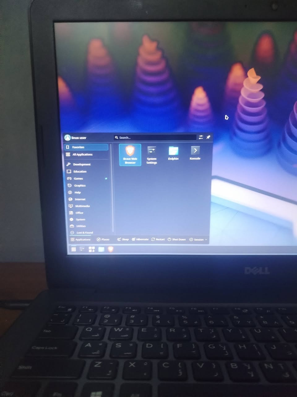 Dell Inspiron 15 5567 للبيع 💻
CPU: Intel Core i5-7200U الجيل السابع
GPU: AMD Radeon R7 M445 + Intel HD Graphics 620
RAM: 4GB DDR4
Storage: 921GB تقريباً (1TB)
Display: 15.6 inch
Webcam 📷
HDMI
SD Card Reader
Precision Touchpad

اللابتوب مناسب للدراسة، التصفح، الأفلام والاستخدام اليومي.
الجهاز نظيف ويعمل بشكل جيد.
النظام Linux nobara مناسب لألعاب خفيفة مثل Minecraft مع كم مود تحسين اداء تصل الى 139 fps-100fps

السعر: 250,000 دينار عراقي


**إذا كنت صاحب هذا الإعلان وتريد حذفه لأي سبب، رجاءا أرسل رسالة إلى الدعم الفني**