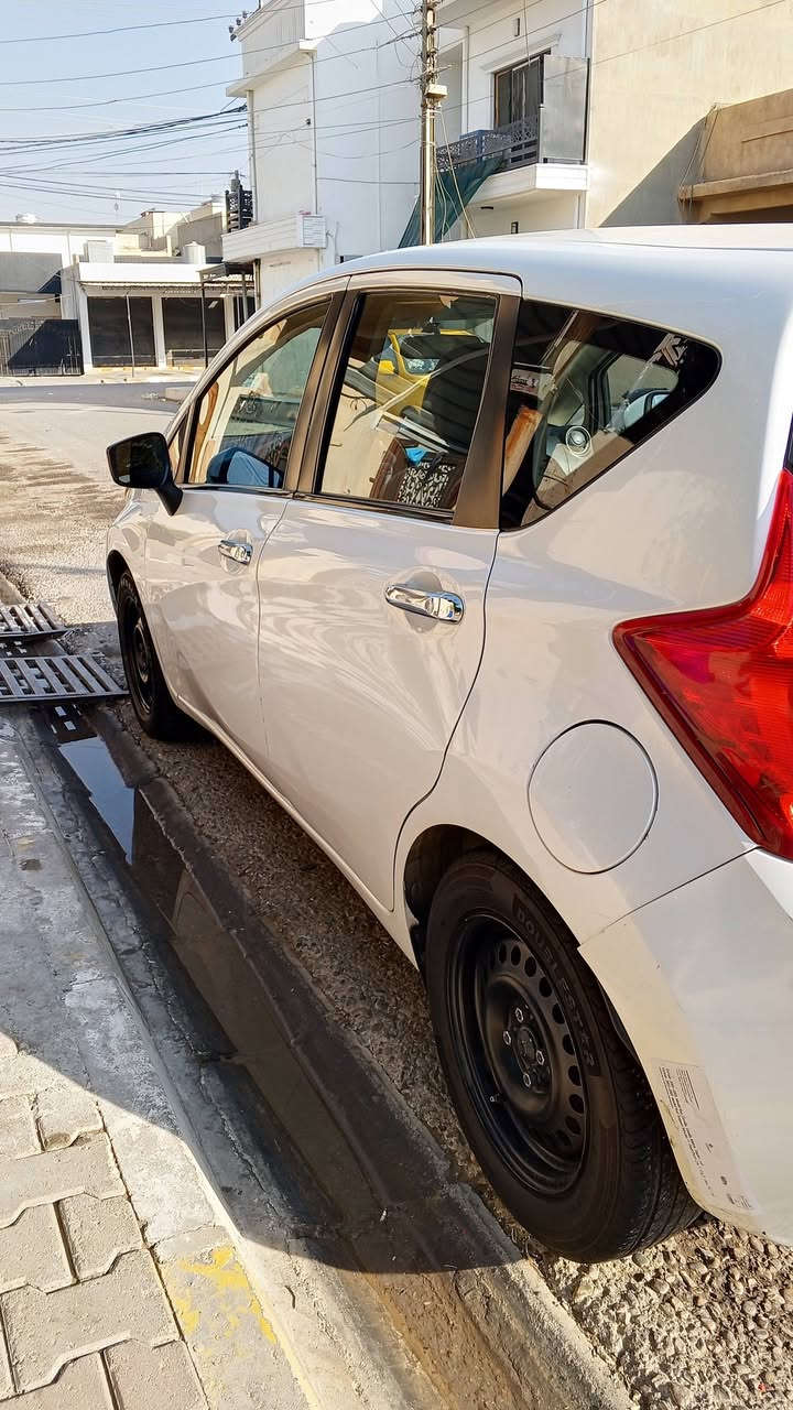 Nissan versa 2016
نيسان فيرسا ٢٠١٦
وارد كندي.
الضرر جاملغ سكن تبديل 
 قطعتين بارد جهت السكن 
إيرباك ⚡
العنوان السيارة كركوك📍
الرقم(***********)
