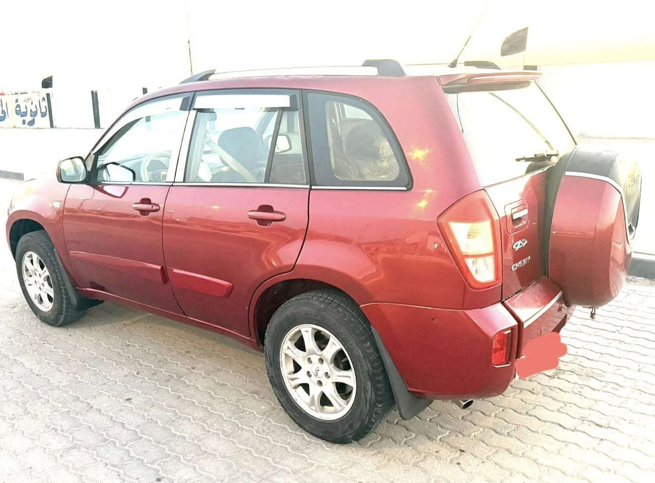 السلام عليكم تيكو موديل 2014 كير ميكانيكي المرغوب سياره جاهزه مكينه كير تبريد سنويه ل2029 سياره كفاله من الضربه سياره حيل نضيفه وبعد احلى من الصور كفاله حته من الصبغ بس البنيد والقماره جاردات وصبغتهن جماليه فقط  كفاله حته من الفتح برغي ممفتوح بيهه ترايك وين ميعجبك العنوان البصره السعر 65 وبيهه مجال الهاتف *********** الاثير ***********
