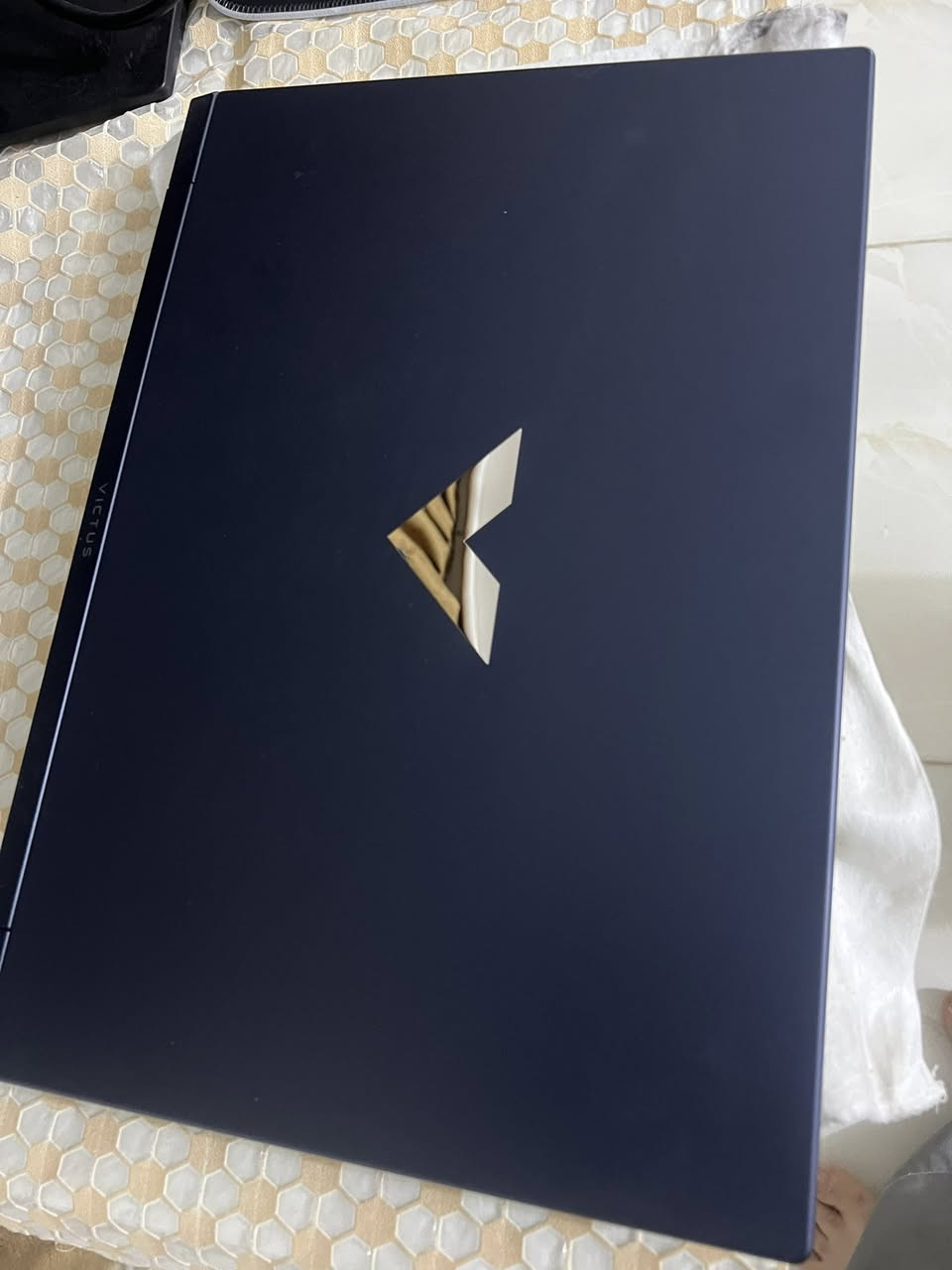 HP victus 16 Gaming Laptop
المعالج: Intel Core i7‑13700H (جيل 13)

الرام:16GB DDR5 2x8  بسرعة 5200MT/s

كرت الشاشة: NVIDIA GeForce RTX 4070 8GB – ألعابك على أعلى إعدادات بدون أي تقطيع!

التخزين: 1TP M.2 NVMe – سرعة تحميل خرافية.

عدد دورات الشحن صفر 

📱 للتواصل: 
***********
***********
