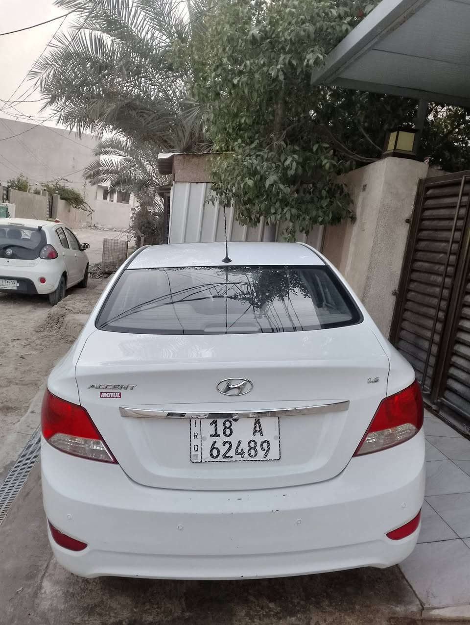 2014 للبيع فقط بأسمي تحويل مباشر بيها بارد بالبنيد وبارد نهاية  الباب الخلفي بدون صبغ بدون معجون مكينه وكير تمام صدر بحالة ممتازة تخم تاير جديد باتري جديد.. سنوية 2031 عنواني الحله البكرلي  السعر 106 وبيها مجال بسيط  ***********
