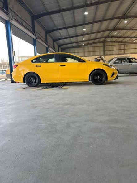 سلام عليكم كيا فورتي موديل 2023 
سياره جاهزة نص فول رادار امامي خلفي رقم بغداد أنكليزي حادثها جاملغ وبنيد صور الحادث بل منشور منضومة غاز كير ايتي محور تبريد منضومه كامله جديد سياره ماشيه 100 دوشمة كامله بل نواب سفاري كاعيه كشنات صندوك مدوشم سياره كبل لشارع ربع مذب عليها بيها بس تكحيل يراد بجاملغ السايق مكان السياره بغداد الكماليه رقم الهاتف *********** اعتذر عن المراوس بس بيع
