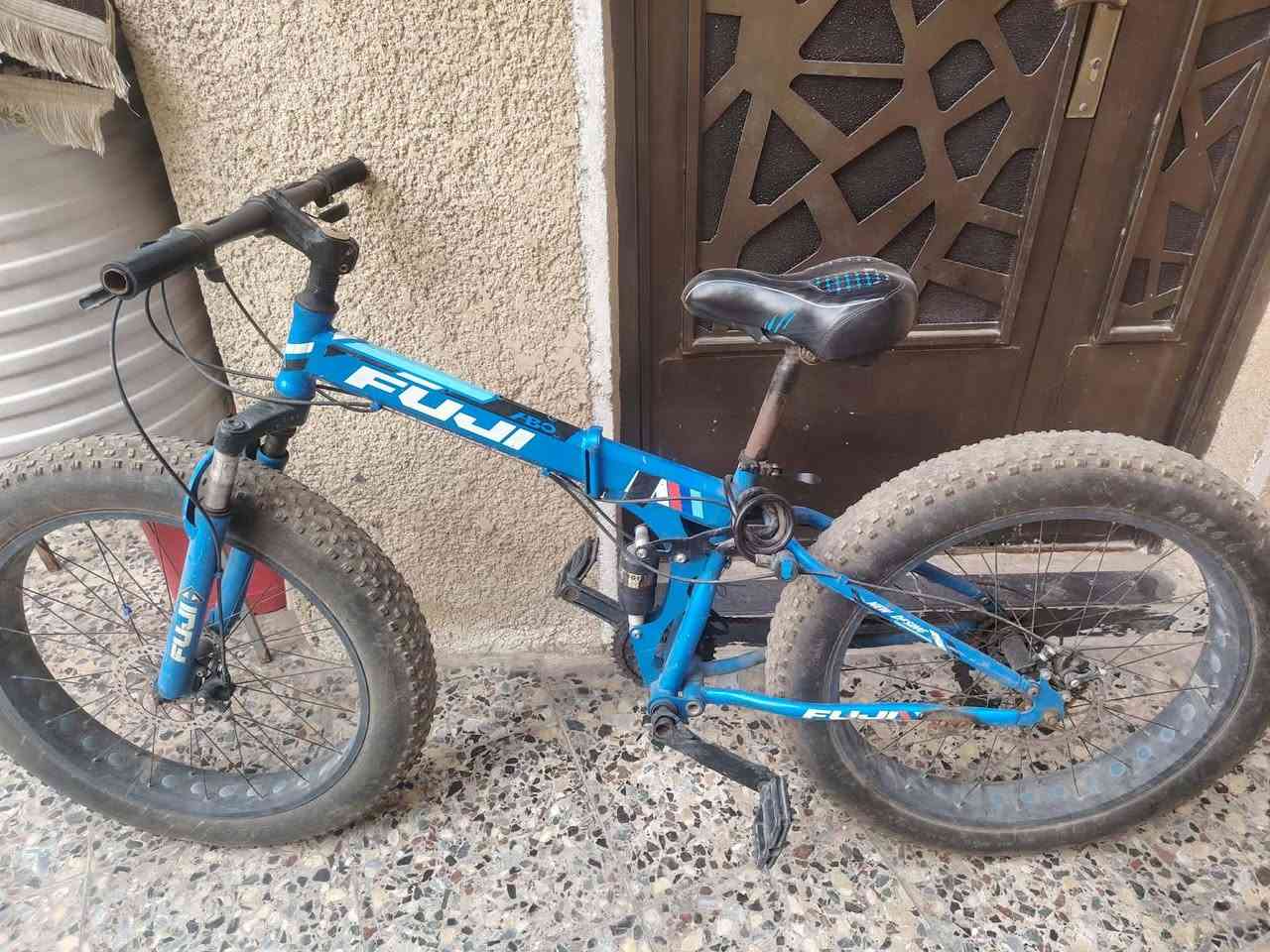 سلام عليكم باسكل دبابة نصيف جدآ العنوان بغداد الرقم,, ***********
