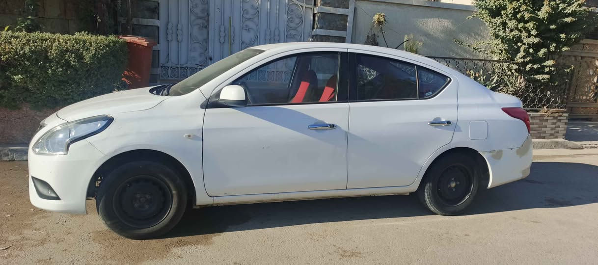 نيسان صني موديل ٢٠١٦
رقم بغداد
لون ابيض 
داخل رصاصي
ماشية 137 الف 
محركهة 1500
طاك بيهة ايرباك 
(السيارة اقتصادية كلش وتبريدهة حلو بالصيف) 
ودشبول شاشة 
وصرفيتهة زينه 
وكير ومحرك بحالة سليمة جداً 
السعر 80 وبيهة مجال للشراي 
للاستفسار التواصل عالخاص لو الاتصال عالرقم *********** بغداد, العراق
