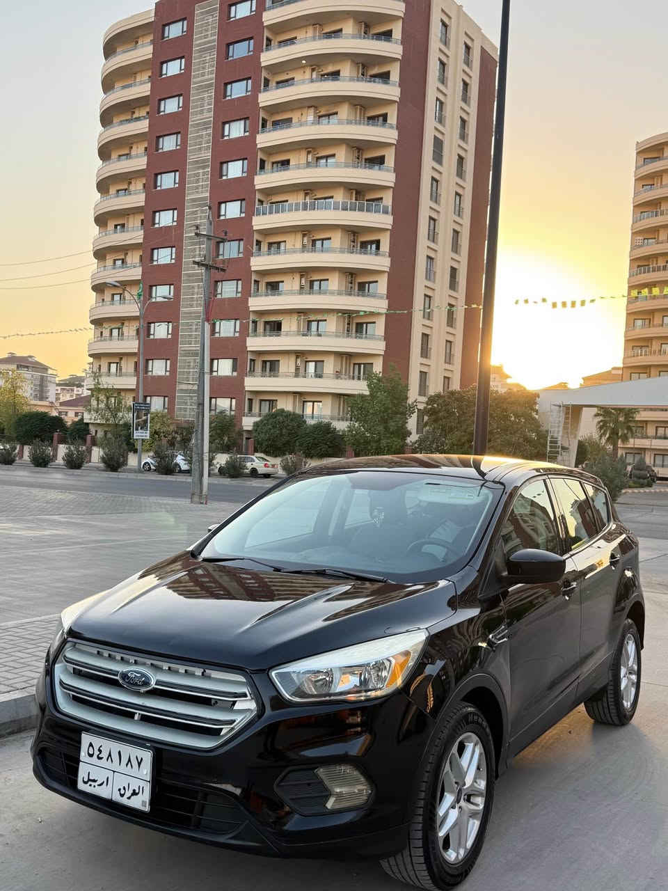 الـسـلام عـلـيـكـم ورحـمـة الـلـه وبـركـاتـه 

‎‏‎       ——— لـلـبـيع  ———

‎فورد سكيب —   Ford Escape

‎‏‎وراد أمريكي.     —  بدون ايرباك 

‎‏‎الموديل           — 2017 

‎حجم المكينه   — V4/2500 تنفس طبيعي 

‎‏‎اللون               — اسود  

‎المسافه المقطوعه — 144000

‎‏‎حالة السياره.    — التقرير داخل المنشور مع السونار - - 

‎‏‎المواصفات 

‎‏‎-تحكم ستيرن جهتين 
‎‏‎-تحديد سرعه 
‎‏‎-مانع انزلاق 
‎عندبريك بصمه -
‎كامره خلفيه - 
‎‏‎باقي المواصفات المعروفه 

‎‏‎السعر            — 107!

‎‏‎رقم السياره    — أربيل  

‎‏‎موقع  السياره — السليمانية 

 ‎للأستفسار.     — ***********—*********** السليمانية, العراق
