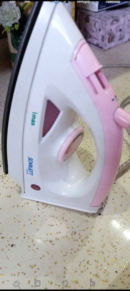 مكوى صنع ماليزي اخو الجديد استعمال قليل السعر 15 بغداد الحبيبية *********** يوجد واتس اب بغداد, العراق
