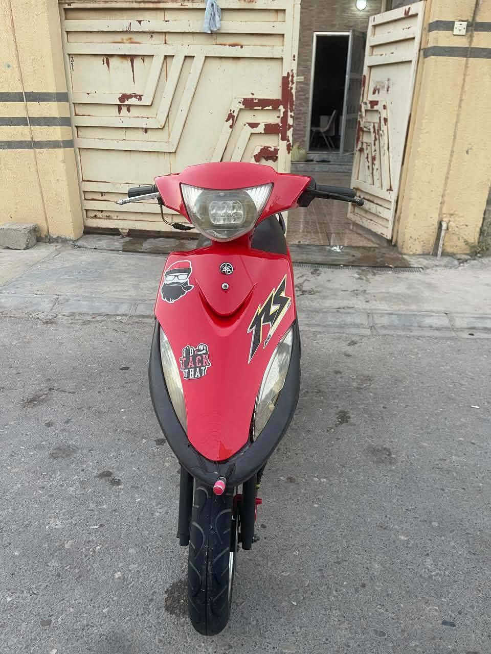دراجه للبيع عاطله كوم حديد بعقوبة خلف مدرسة الامين السعر 350... تريد ولفات.محرك..كابريتل.والباقي.كلها.شغاله.....تفاصيل.............***********
