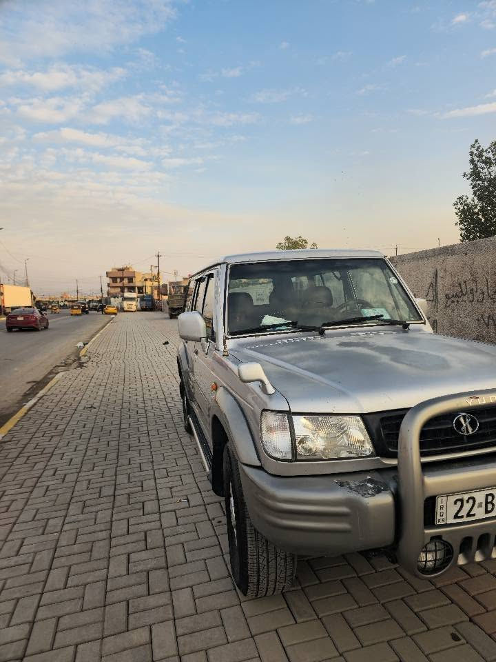 السلام عليكم ورحمة الله وبركاته كالوبر موديل 2002 للبيع سيارة نظيفه بدون حادث بدون صبغ على وضع البلادي كير و مكينه نظيفات تبريد نقص بس غاز سيارة كاملة و مرتبه و مال جناي السعر 75 و بيها مجال للشراي  سيارة رقم أربيل و باسمي تحويل ثاني يوم هزة كامله و بعدها ما منتهية 
مكاني بغداد حي اور 
*********** بغداد, العراق
