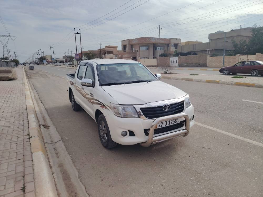 سياره تويوتا مرزي موديل 2015 سنويه جديد لحد 2030 مابي صبغ بي مكانات بارد ماشي 172000 سعر 228 شراي يتصل ماارد عل فيس طوز, صلاح الدين


**إذا كنت صاحب هذا الإعلان وتريد حذفه لأي سبب، رجاءا أرسل رسالة إلى الدعم الفني**