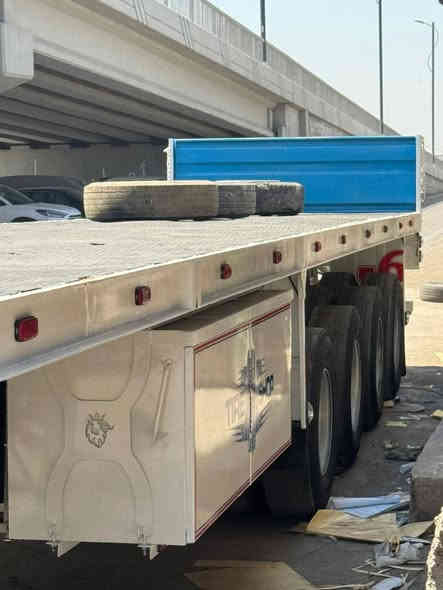 سلام عليكم عربانه البيع اربع دناكير مزوج 1360..الدنكير تركي . مطبخ ثلاجه صناديك .. الشراي يتصل ودلل بغداد الجرف .. ***********
