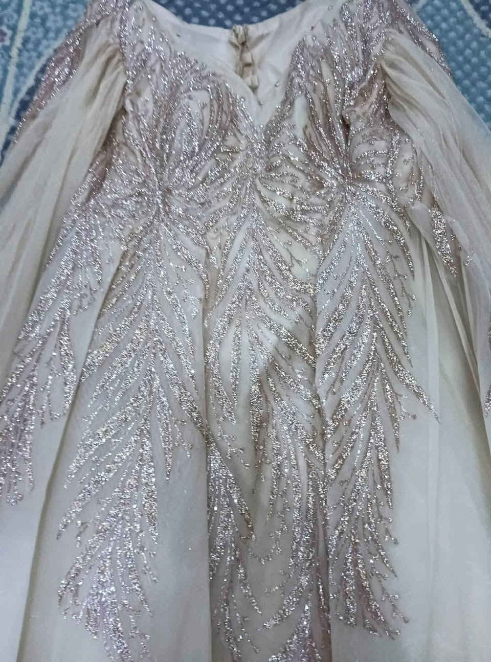 فستان قياس ٤٨ مستعمل ساعتين 
ماخذته غالي ابيعه ب ٥٥ويه التوصيل  قفل 
مكاني بابل ومتوفر توصيل...بيه سحابه وقيطان


**إذا كنت صاحب هذا الإعلان وتريد حذفه لأي سبب، رجاءا أرسل رسالة إلى الدعم الفني**