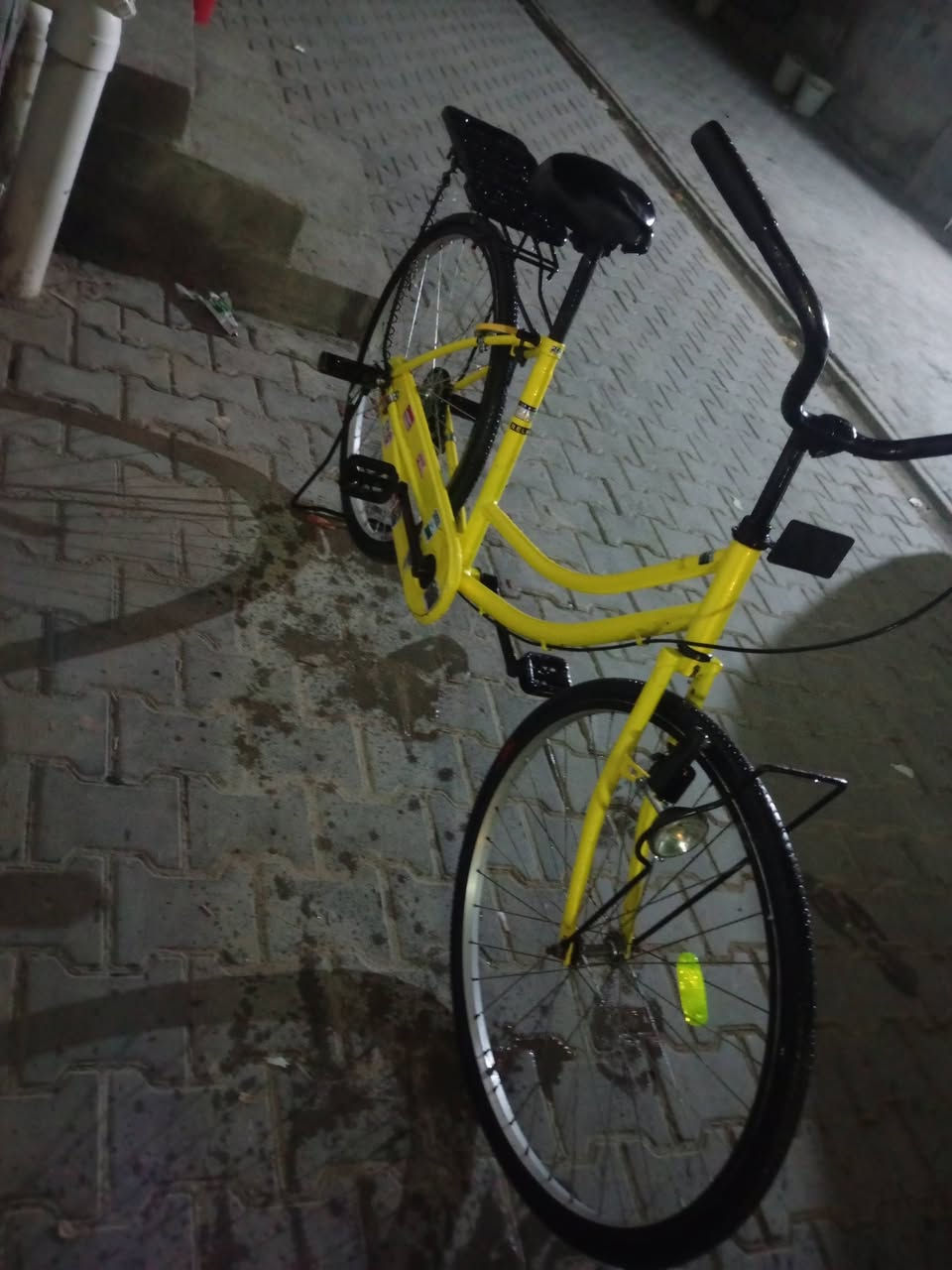 السلام وعليكم باسكل للبيع سعر على هذا الرقم *********** كوت
