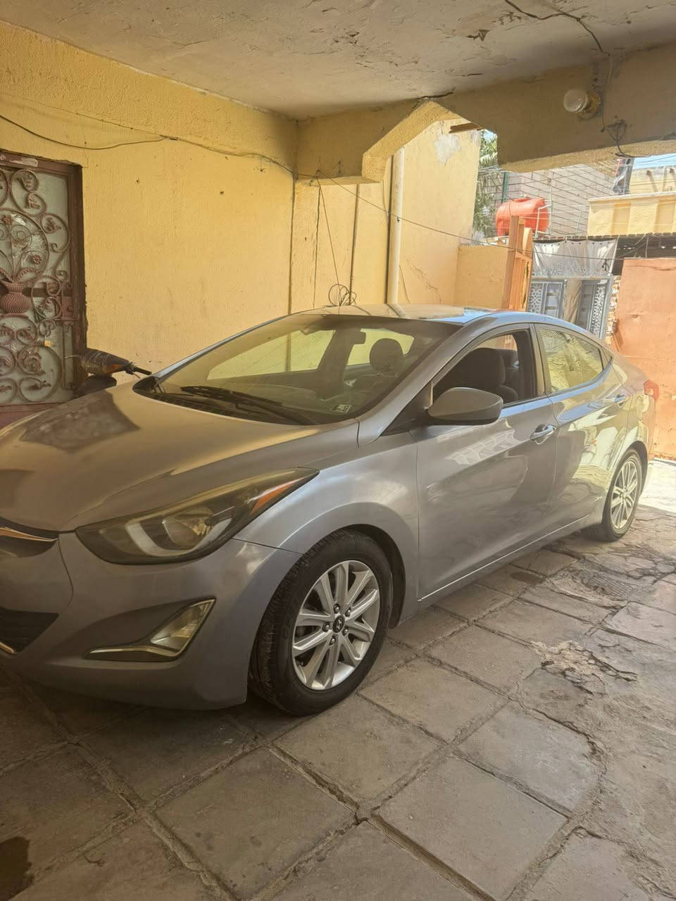 السلام عليكم النترا موديل 16امريكي بيه جاملغ امبدل السياره جاهزه مكينه وكير وحداديه جديده
سياره بسمي سنويه جديده ورقم جديد سونار موجود ب منشور 
مكلف ب نشر رقم راعيه***********
السعر 110وبيه مجال
