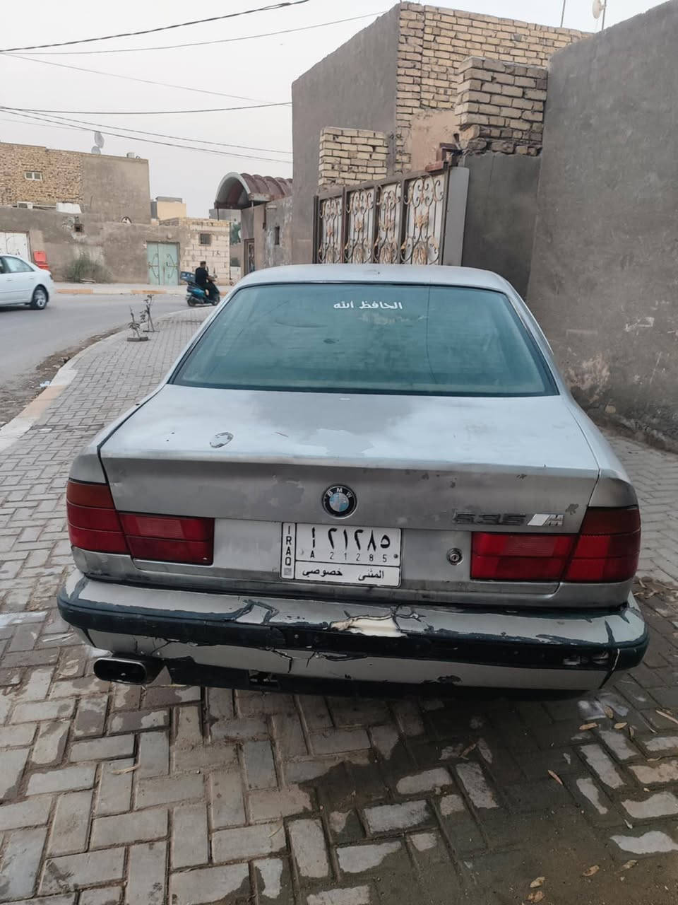 السلام عليكم من رخصت صاحب الاكروب سياره بيئم حجم 535 گير عادي رقم مثنى كير محرك خير من الله حداديه 80٪ كهرباىيات شغاله نقص صبغ ومنضومه تبريد وترتيبات السعر 30 ورقه وبيه مجال قليل الاستفسار على هذا الرقم ***********
