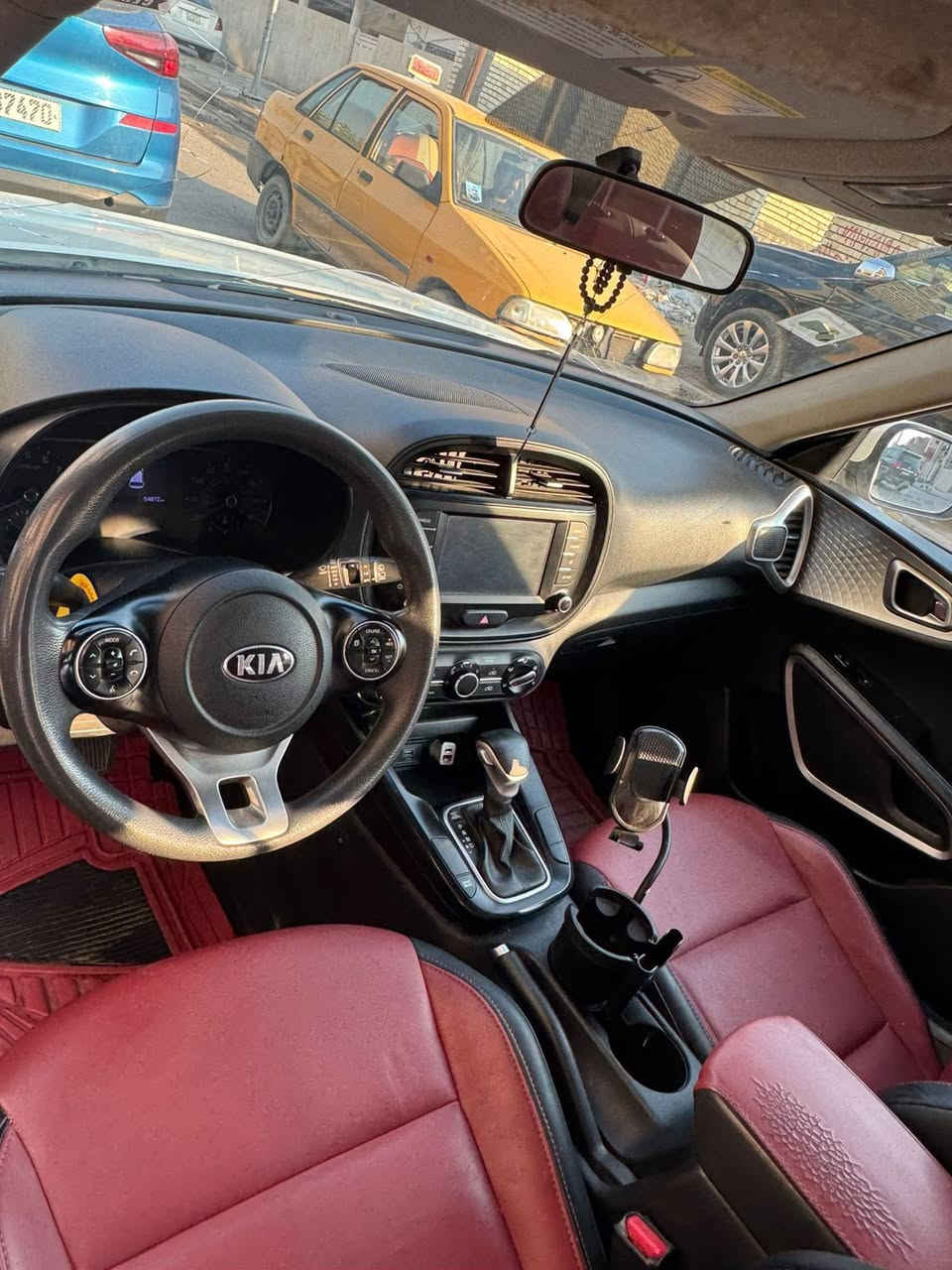 سلام عليكم كيا صول 2021 رقم اربيل محرك 2000 الحادث مرفوق بل صور عنوان بغداد السعر 150 
***********
