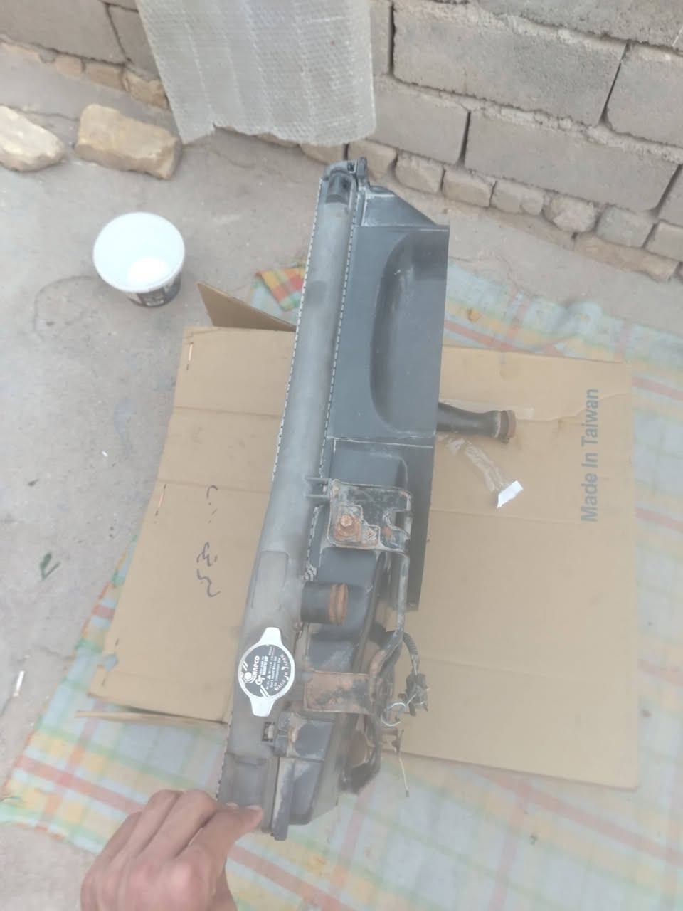 سلام عليكم للبيع راديتره سوبر هوه حاضنه مالته عنوان ناصريه رقم الهاتف ***********

