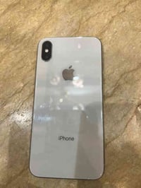 ايفون  اكس ذ64 بطارية 77 جهاز نضيف كلش  مستبدل شاشة وضهر بليزر فقط كلة...