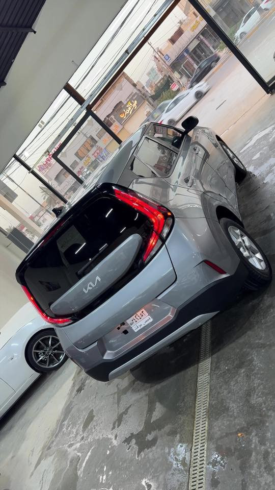 متوفر داخل صالة عرض شركة ( نجوم السواحل ) ✅
كيا صول 2025 فئه S دخول جديد 
حادث السياره گما موضح بالمنشور ( تبديل باب + صبغ دور الجاملغ ) 
بجم مقفول 📍+ بدون أيرباك 
1- شاشه كبيره 
2-ردارات جانبيه 
3-كامرا خلفيه دواره 
4-رادار أمامي 
5-تحديد مسار
6-أيقاف ذاتي 
7-مود درايف ( متعدد القياده ) 
وباقي المواصفات المعروفه 
معروضه 153 بيه مجال بسيط 
للأستفسار أكثر زورونا الى موقع الشركة 
بابل-حي الطياره - قرب شركة آسياسيل
او الأتصال ع الارقام التاليه 
*********** / محمد الحميري 
*********** / علي الجبوري
