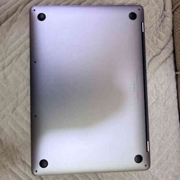 MacBook Pro M1

13-inch

Ram 16 GB

SSD 512 GB

Cycle Count 317

Battery Health 80%

الملحقات شاحنة فقط

السعر ٩٥٠ الف

***********
