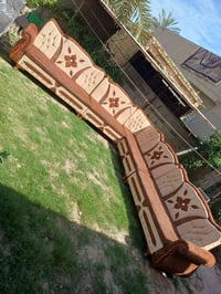 ديوان • ابيض • بيجي