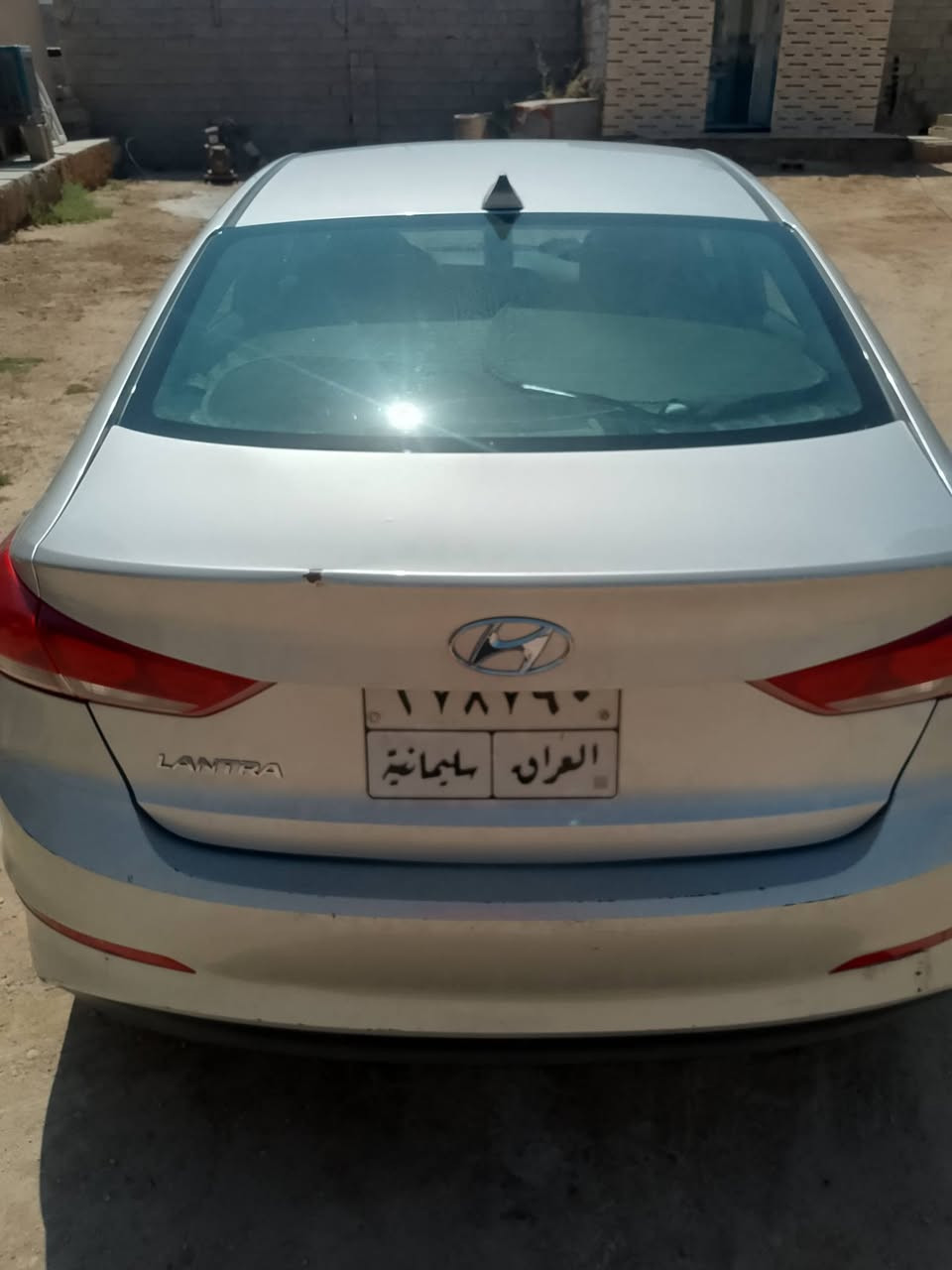 النترا موديل 17 سياره جاهزه مابيها ولا نقص ضررها راس جاملغ والبنيد مصبوغات فقط تبريد ثلج  سعرها 125 وبيها مجال قليل مكانها الرمادي ***********
