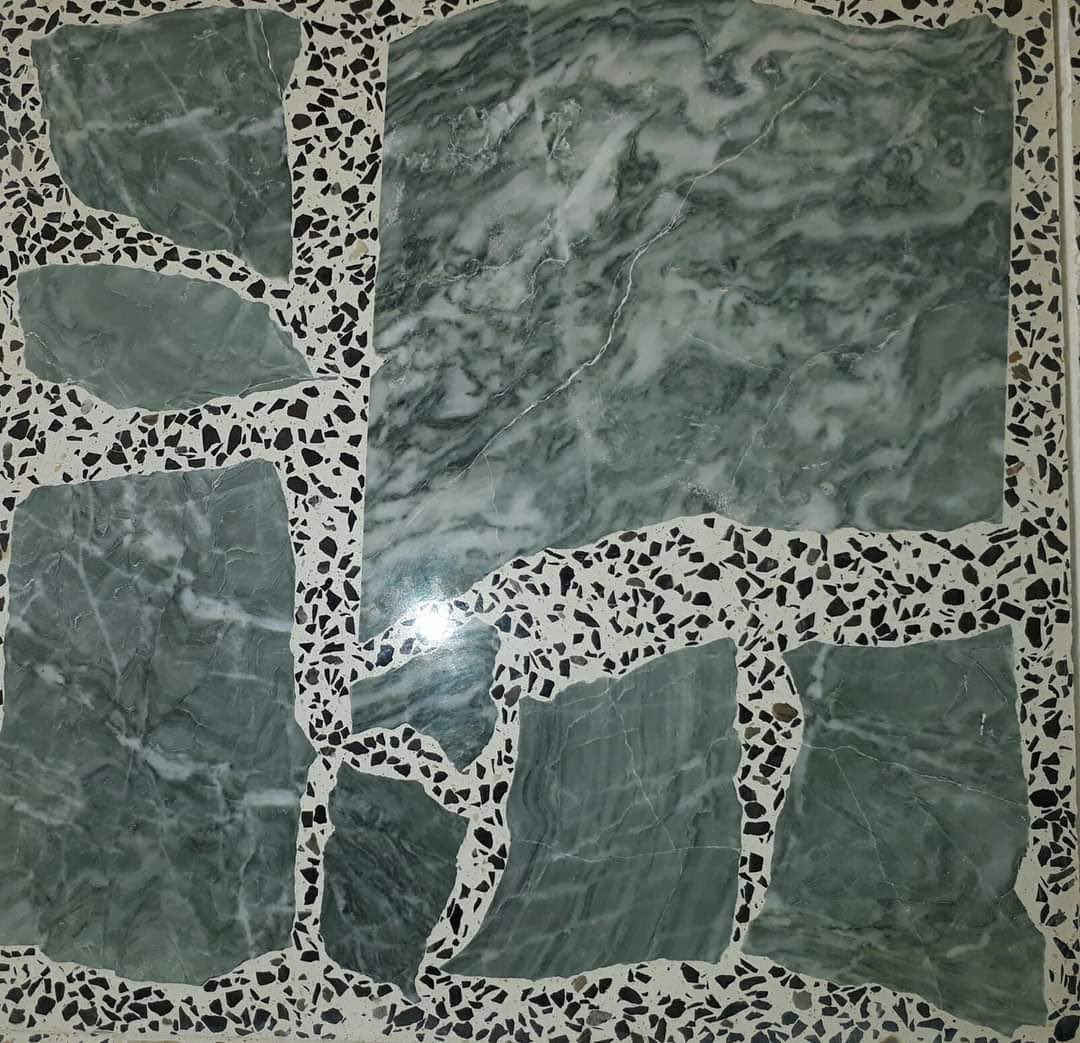 فرصة مميزة لأهالي سامراء!

هل تريد أرضية جميلة وقوية لبيتك؟
الآن نوفر لكم الكاشي بالتقسيط كرستة وعمل وبجودة عالية.

🔹 صناعة سعودية أصيلة
🔹 القياس: 40 × 40 سم
🔹 السمك: 5 سم
🔹 تصنيع متين باستخدام رمل مغسول عالي الجودة

الأنواع المتوفرة:
✨ كاشي مطعّم موزايك
✨ كاشي مطعّم مرمر خام

✔️ متانة عالية وعمر طويل
✔️ مظهر جميل يناسب الساحات والممرات
✔️ أسعار مناسبة وتسهيلات بالتقسيط

📞 للحجز والاستفسار:
***********

احجز الآن وابدأ بتجميل بيتك بأرضية فخمة وقوية.
