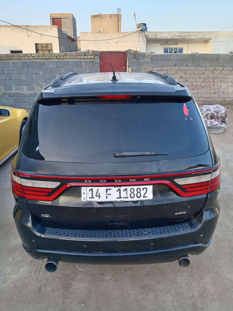 دوج دورنكو جاهزه بسمي رقم بصره انكليزي
موديل 2011
بيها صبغ فقط باب وجاملغ بدون ضربه 
مراوس  بنيسان او تويوتا 
***********
