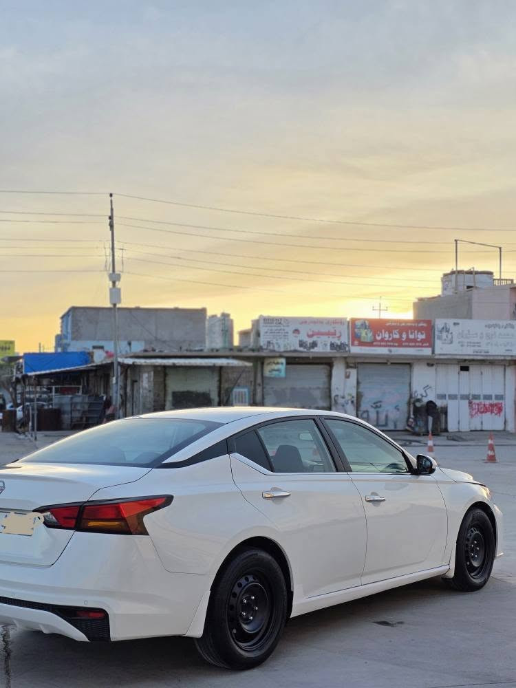 السلام عليكم ورحمه الله وبركاته 
نیسان التیما 
2023 
رقم سلیمانی الجديد
بچم كبس
بدووووووون ايرباگ
ماشيه 41 مايل
سنويه لحد 2030
جامرلاغ سکن صبغ وباب سکن مبدل بلاد فقط
رادار 
حجر 
كشن كهرباء
بدون دواخل شرط
بدوووووون ايرباگ
گير محرك كفاله 
صور السياره والسونار وصرو الحادث بالمنشور
السعر 159 وبي مجال بسيط للشراي 
مكانه کلار 
الخاص مفتوح
للاستفسار
 *********** السليمانية, العراق
