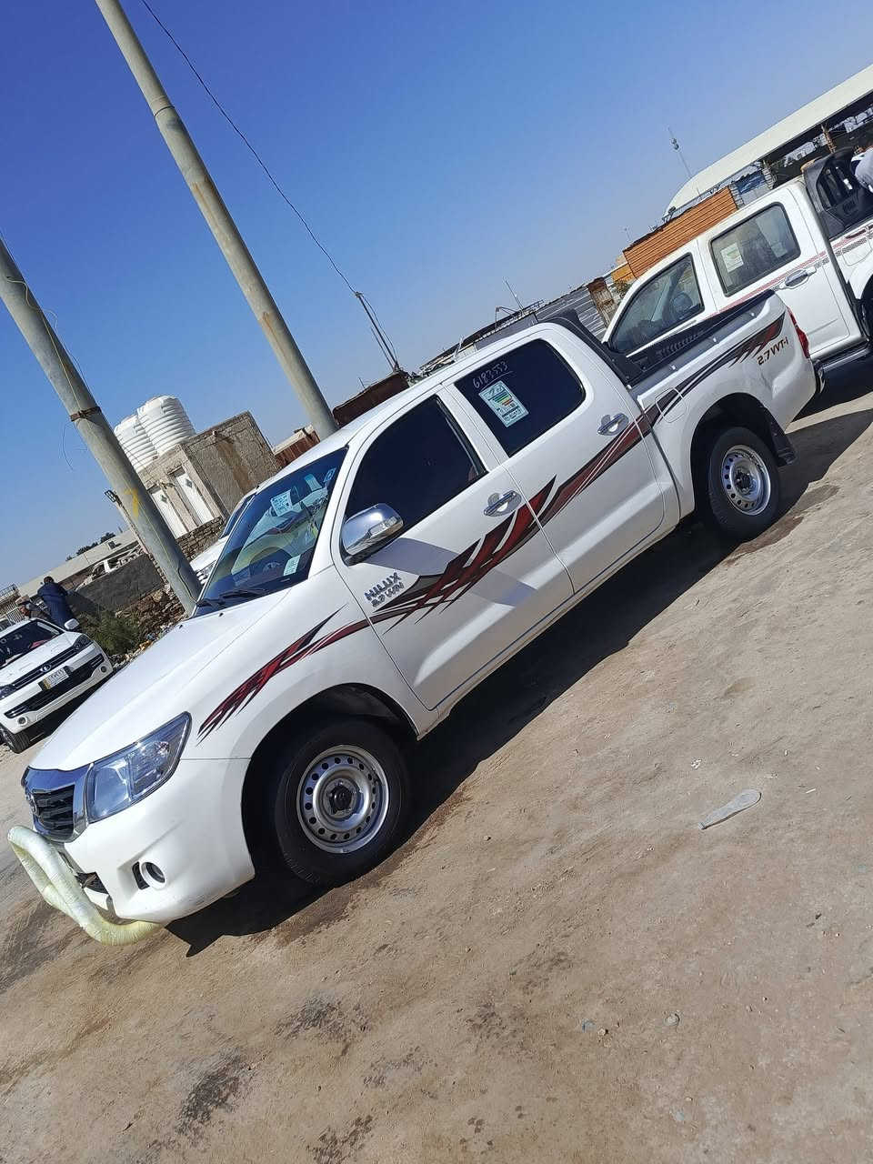 سلام عليكم رقم قادسيه بئسامينه 
تيوتا 14 عماني شاصي 12 
لسياره جاهزة تخم تاير وحداديه مكينه وكير 
ماشيه 255 لف لسياره مكفولة فتح وتبديل فقط رش ب لهلال جاملغ خلفي سعر 175 وبيهه مجال 
مكان لسيارة لسماوة مركز 
***********
