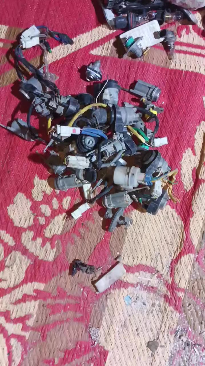 ياالله تم وصول غراض حاويه صالي القطعه بلف بيع شلع العدد 160قطع حسبهن 155واصل الكل


**إذا كنت صاحب هذا الإعلان وتريد حذفه لأي سبب، رجاءا أرسل رسالة إلى الدعم الفني**