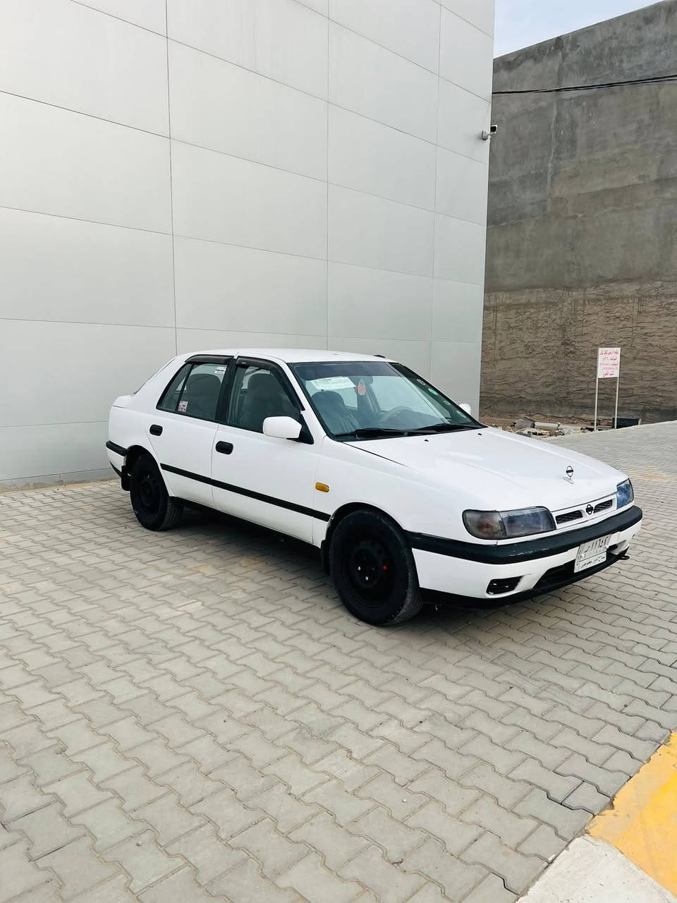 السلام عليكم 
للبيع نسان سني موديل 94 صبغ احزام بدون ضرر
محرك 16 المرغوب كير وتماتيك شرط مالكصه قبل شهر شاده صدر امامي خلفي جديد تخم تايرات ويل جديد 
رقم صلاح الدين شرط التحويل ثاني يوم 
جام كهرباء سنترلك بلدي مسجل سماعة جديد
بطاين جديدتدفئه شغاله بكات جديد لوايت جديد 
السياره مال جناي وقتصاديه 
السياره جازه كهربائيه وميكانيك كل شي شغال 

السعر 35 وبيه مجال مكاني تكريت 
*********** 
***********
