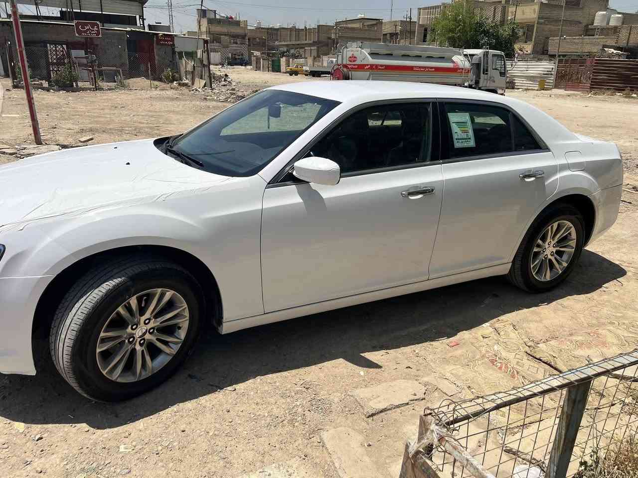 تحية طيبه
كرايسلر موديل 2012 رقم اربيل بأسمي تحويل 
مباشر 
محرك 3600
صدر كله جديد من الدعاميه للدعاميه 

تخم تاير كله جديد 

منظومة غاز 60 لتر مع كارت الضمان 

حادثها فقط بنيد صبغ بدون دواخل بدون ايرباك
الباب الخلفي بي طخه بسيطه جداً 
السعر 168
تفاصيل اكثر الاتصال ع الرقم 

***********
اتصال فقط
