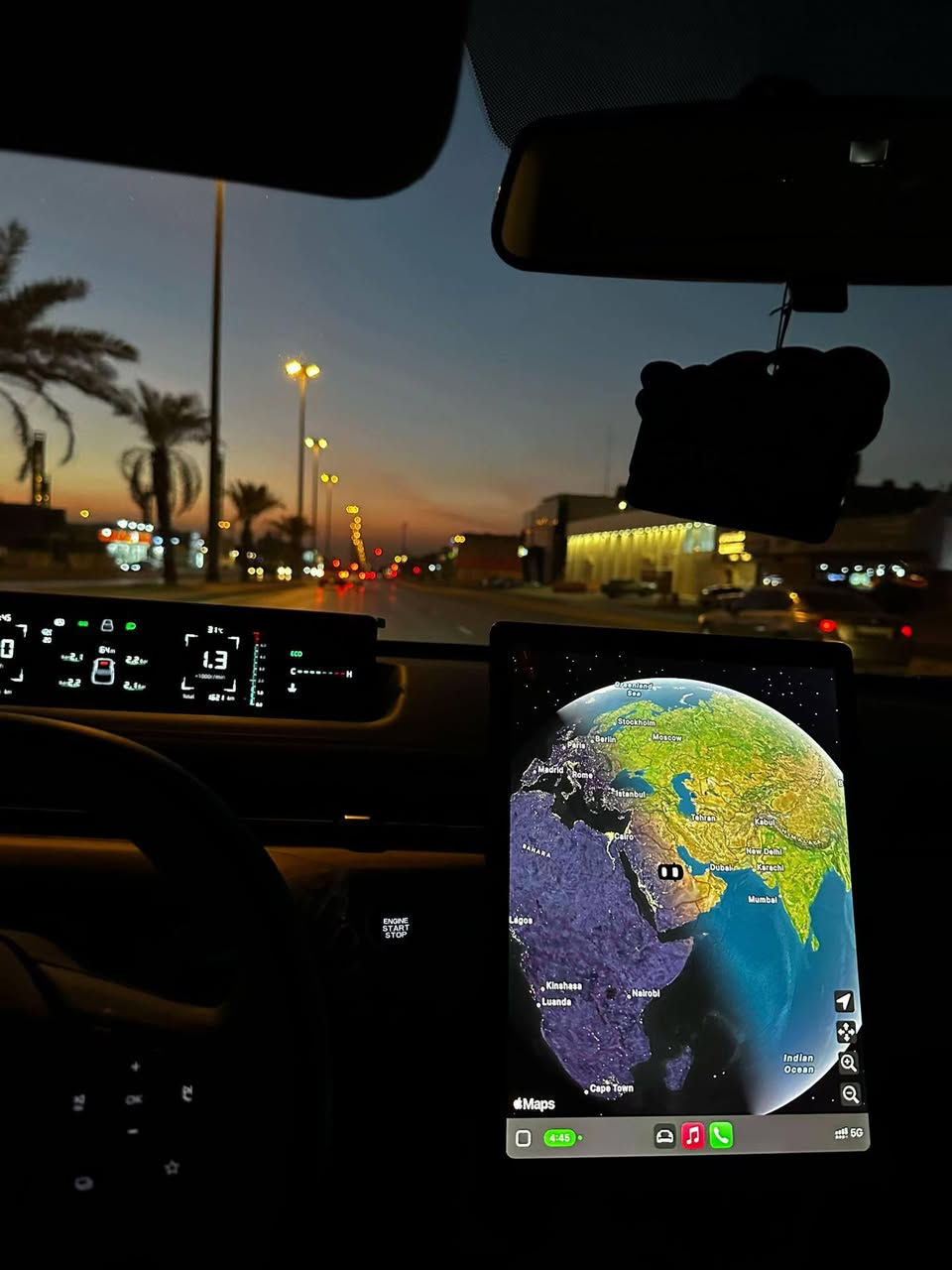 شانجان ايدو بلاص 2025 
ممشى 27100 
سياره vip لو اشرحلك لباجر مواصفاتها متخلص مكفول من صبغ فقط  باب خلفي ضربه مثل ماموضوح بالصوره من ورا ابو دراجه مكاني بغداد الشعب رقم هاتف ***********
