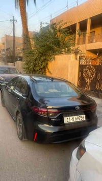 كورلا ٢٠٢٠ هايبردالسيارة LE بيها صبغ ٥ قطع اثر طخات مابيها حادث قوي حا...