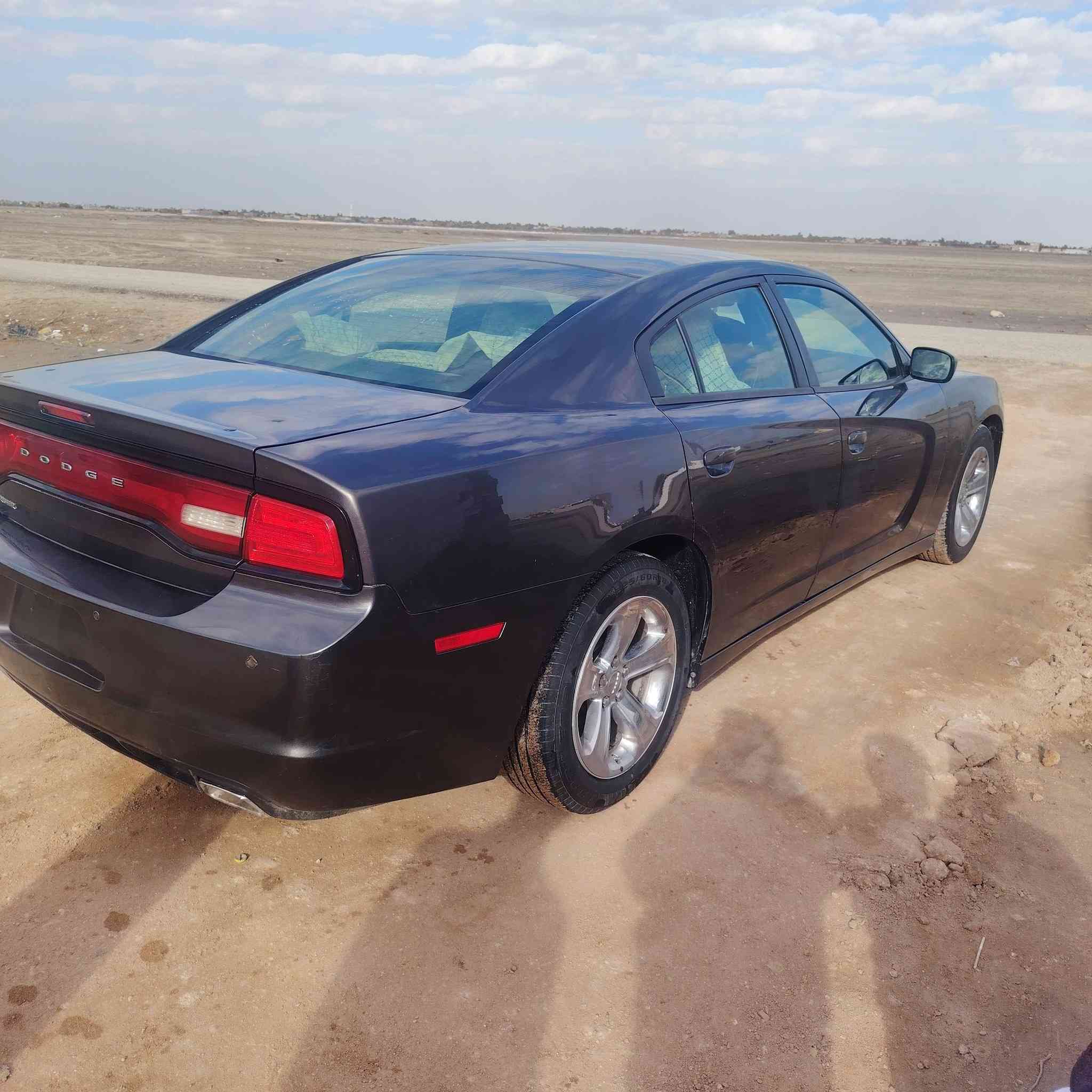 جارجر14ماشيه 115 الف فول مواصفات ماعده الفتحه 
رقم جديد ابسمي بيها بيبان الصدر تقسيم وجاملق 4صابت صبق والباقي كفاله مكان سماوه الخضر ***********سعر 166
