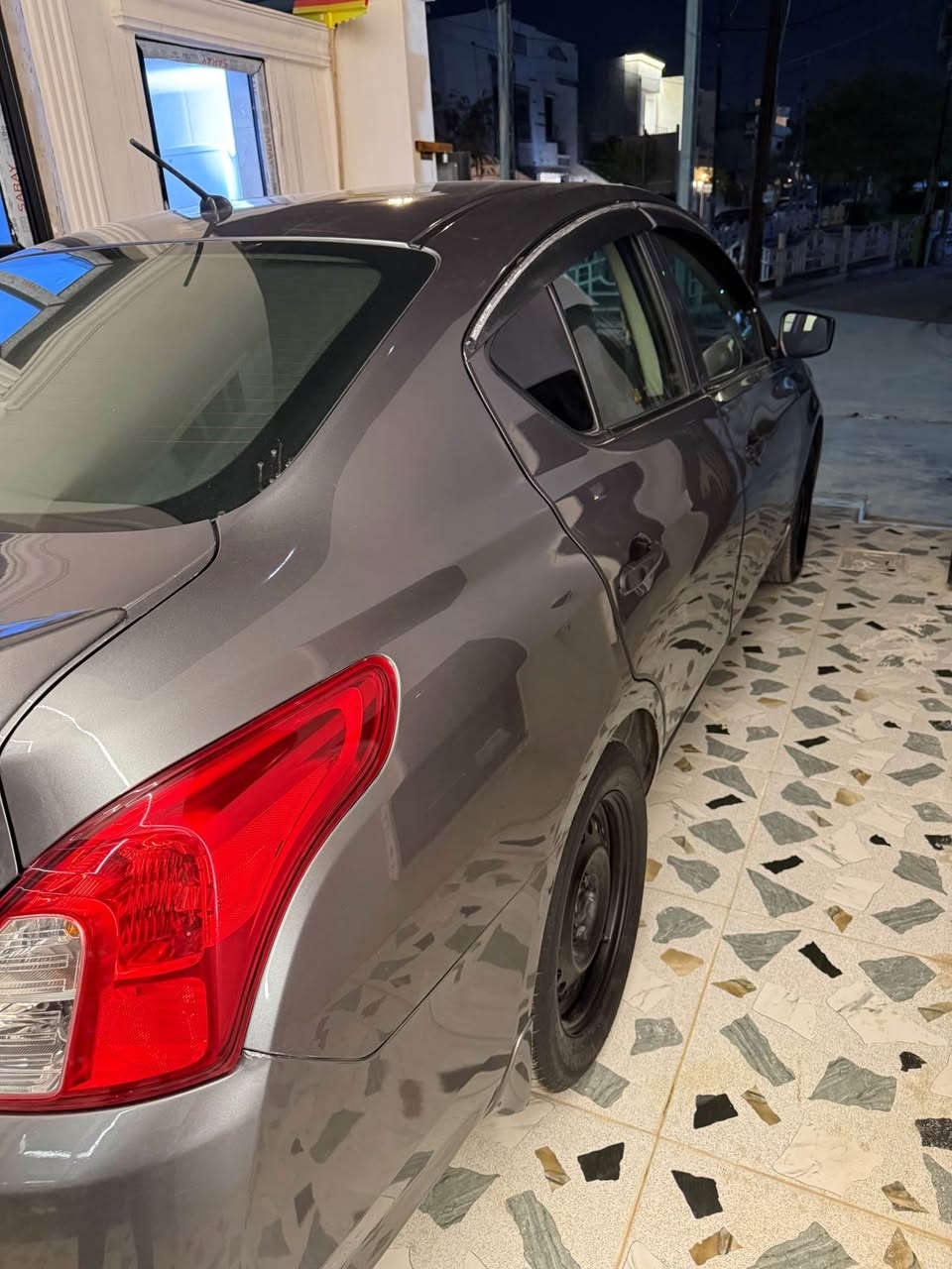 نيسان ڤيرسا 2017S
49000مایل ماشيه 
سعر 92 بيها مجال 
كير محرك كهرباى بشرط 
سونر موجود  بصور 
باترى تاخم اماى. تيات جديد.  
***********  رقم كركوك, العراق
