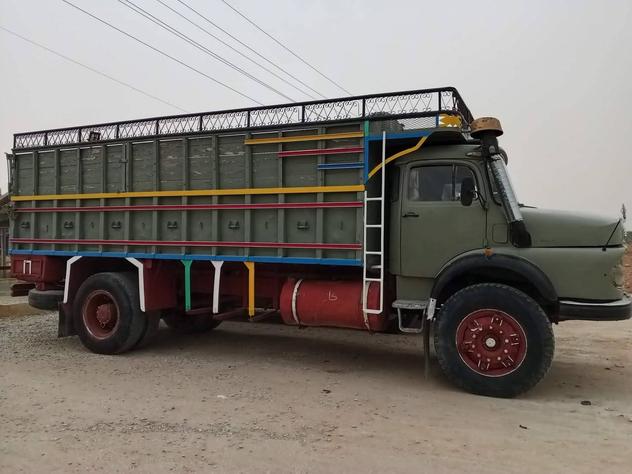 سلام عليكم للبيع قجمة موديل 79 كفالة اكسن چي اف مكينة 55 لا صرف ولا بخار كير 29 جديدشاصي مكفول كفالة رقم صلاح الدين انكليزي لل 2030 المعرض على طريق كربلاء نجف خان النص عمود 600 الاستفسار ***********
