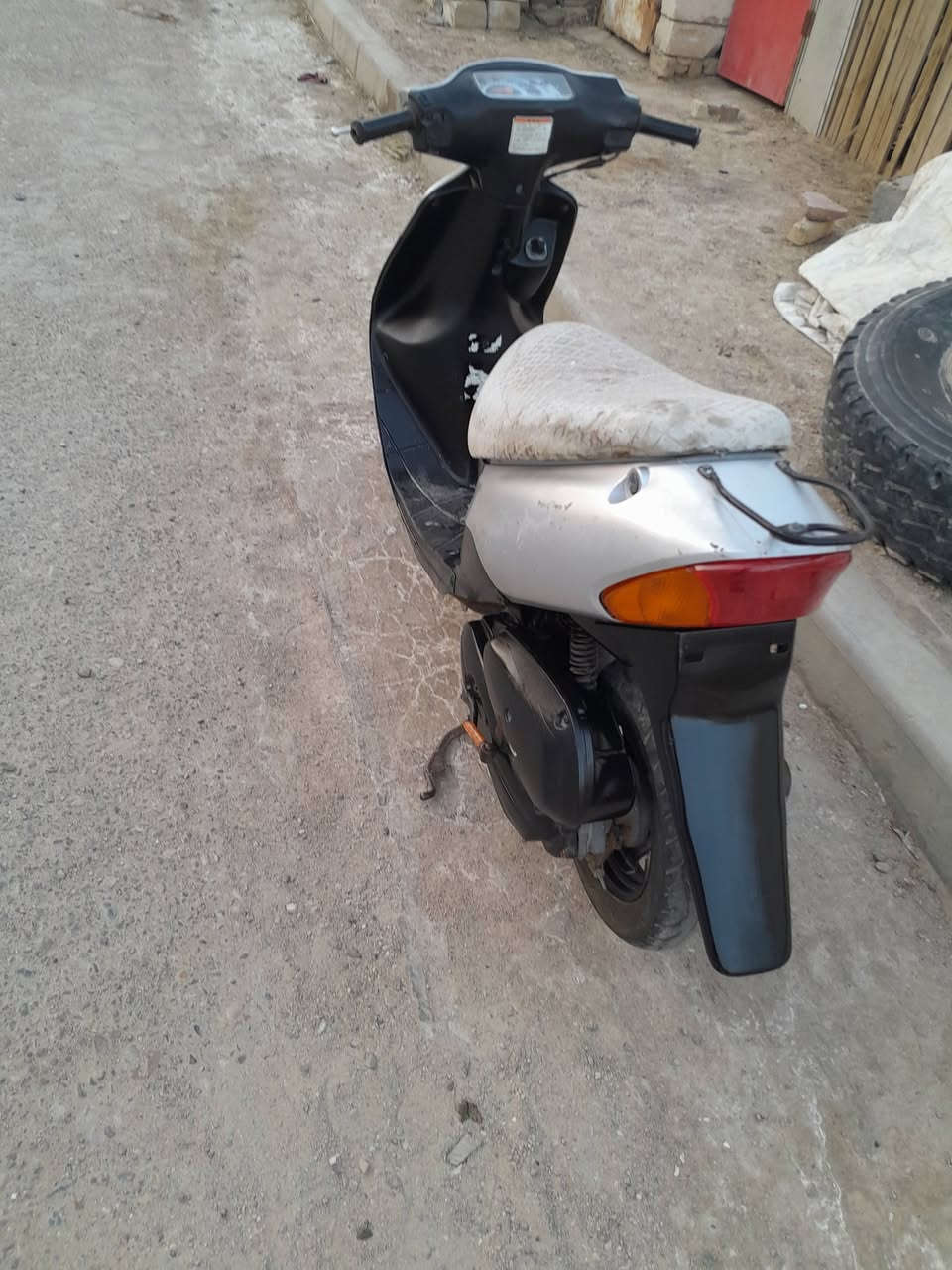 للبيع ساسوكي رياضي نضيفه اوراق كهربائيات شغاله مامفتوحه مامبدل بيها شي لشراي خاص او يتصل .***********
