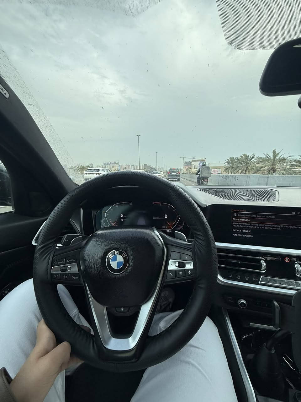 السلام عليكم BMW 330 i 
موديل 2019 
حادثها جاملغ خلفي كلش حلو ضربتها 
فول مواصفات معروفه مواصفاتها 
سعرها كلش مناسب 
للأتصال والاستفسار (*********** ) بيه واتساب
