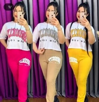 ملابس • سعر ثابت