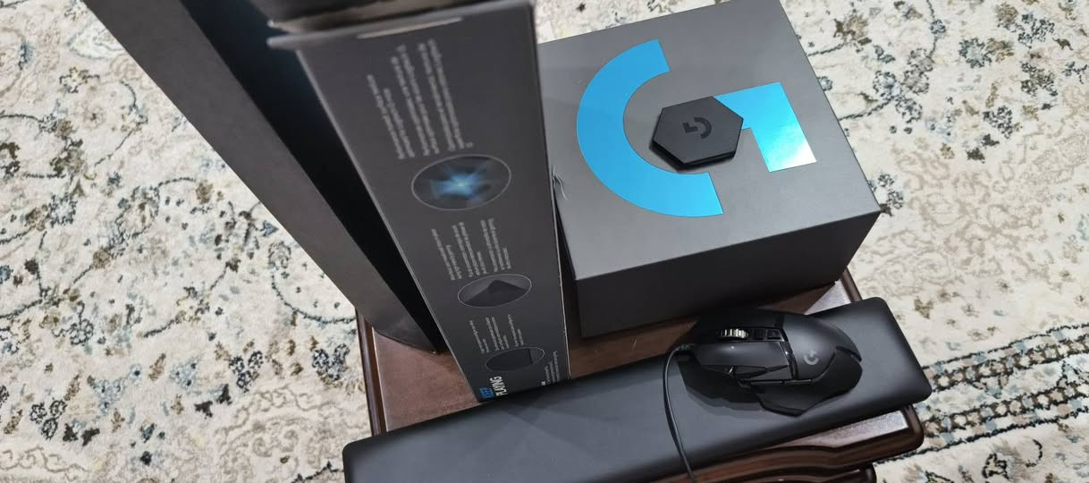 ‏سلام عليكم ورحمه الله وبركاته
‏
‏عندي ماوس لوجتك 
‏كيبورد لوجتك ميكانيك مع ازرار اضافيه جديده 
‏سماعه لوجتك 
‏ماوس باد لوجتك 
‏استخدام 15 ساعه الغراض جديده جديده بمعنى الكلمه 
‏وارخص من جديد  بيع شلع كلهن بدون تجزئه 
‏للبيع للاستفسار 
‏واتساب ***********
‏او مراسله خاص 
‏وبخدمتكم
