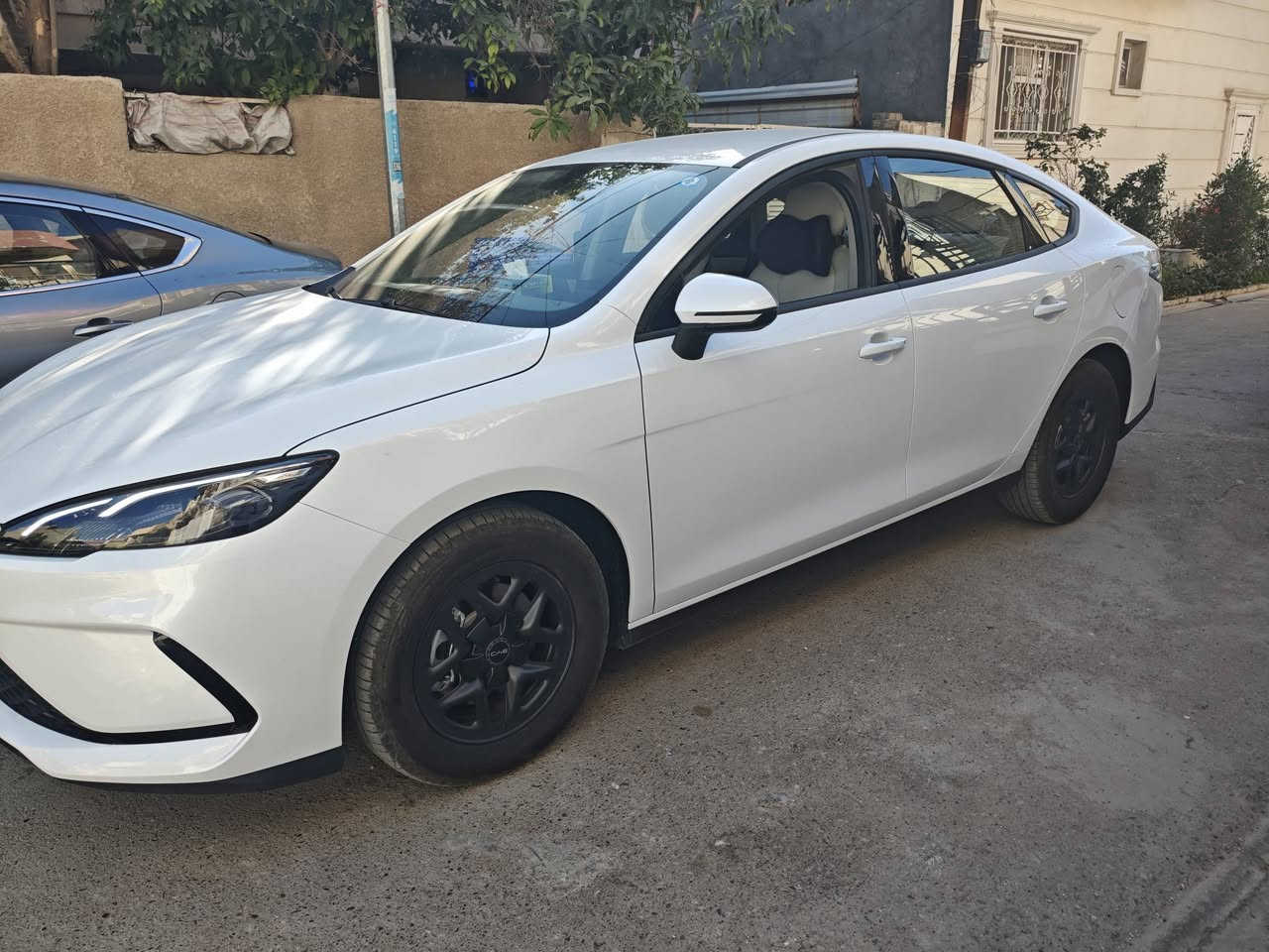 السلام عليكم
سيل 05  2025 للبيع
ماشية اكثر من 2500 قابل للزيادة
مرقم بغداد بأسمي
غراضها كلها كاملة (شاحنة+ ارضيات+مثلث+بمب التاير)
مكاني بغداد / سبع ابكار
***********
السعر 18.500
