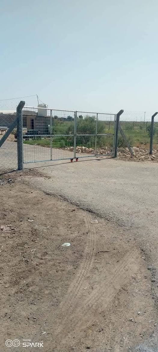 ***********
يتوفر واتساب 
مستعدون لعمل ونصب اسيجه  بيارسي بكافة أنواعها وشغل مضبوط و بأاسعار مناسبة وحسب المواصفات والمساحه نعمل في جميع محافظات العراق الحبيب 🇮🇶
